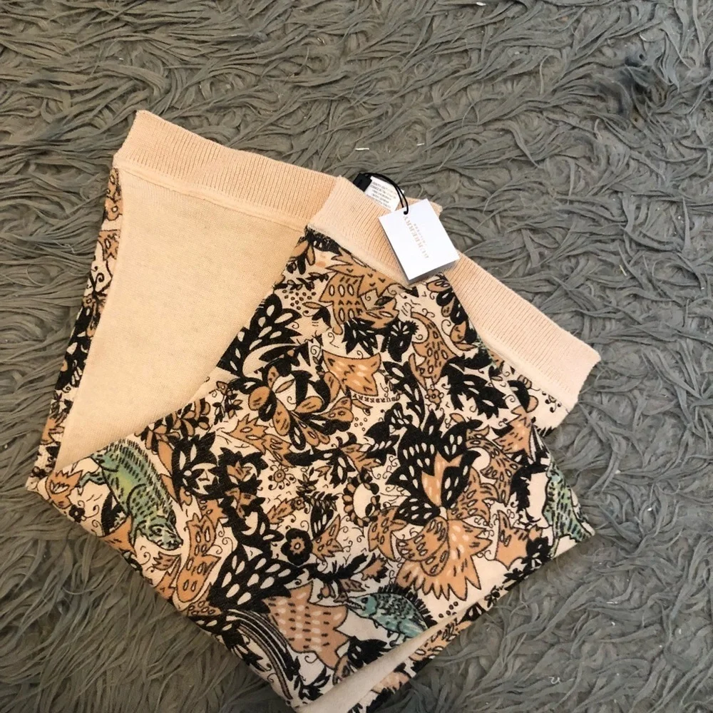 NWT Burberry hat and scarf set